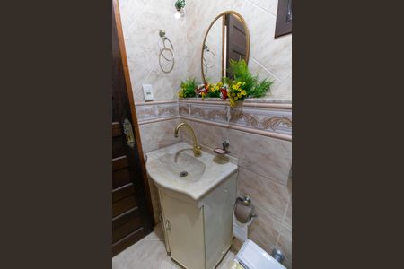 Casa à venda com 96m², 4 quartos e sem vagaBanheiro Social