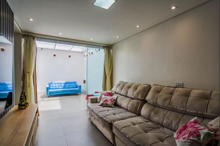 Casa de condomínio para alugar com 150m², 3 quartos e 2 vagasSala