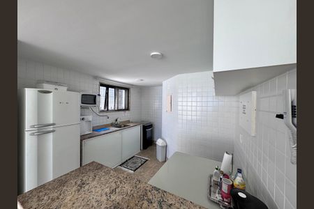 Apartamento à venda com 177m², 3 quartos e 4 vagas Apartamento à venda com 177m², 3 quartos e 4 vagasCozinha