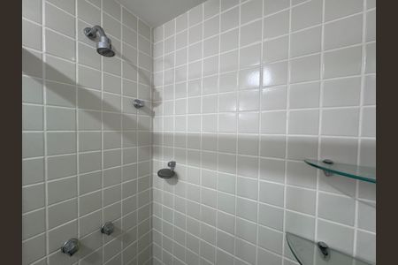 Apartamento à venda com 177m², 3 quartos e 4 vagas Apartamento à venda com 177m², 3 quartos e 4 vagasBanheiro da Suíte 3