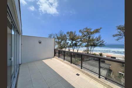 Apartamento à venda com 177m², 3 quartos e 4 vagas Apartamento à venda com 177m², 3 quartos e 4 vagasVaranda