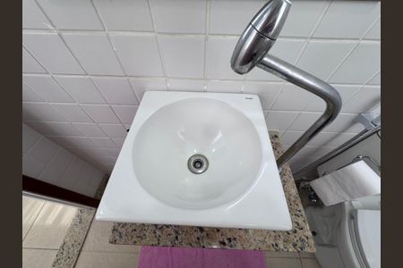 Apartamento à venda com 177m², 3 quartos e 4 vagas Apartamento à venda com 177m², 3 quartos e 4 vagasLavabo