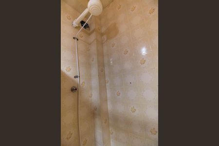 Casa para alugar com 270m², 6 quartos e 4 vagasBanheiro de Serviço