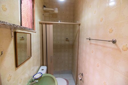 Casa para alugar com 270m², 6 quartos e 4 vagasBanheiro de Serviço