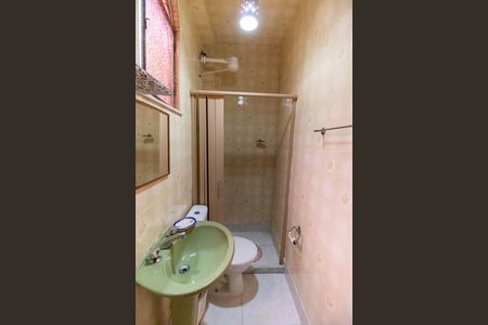 Casa para alugar com 270m², 6 quartos e 4 vagasBanheiro de Serviço