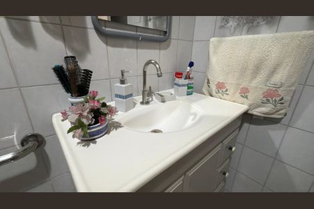 Casa à venda com 232m², 4 quartos e 2 vagas