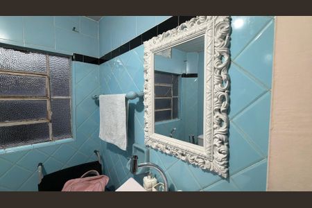 Casa à venda com 232m², 4 quartos e 2 vagas