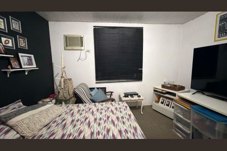 Casa à venda com 232m², 4 quartos e 2 vagas