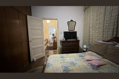 Casa à venda com 232m², 4 quartos e 2 vagas