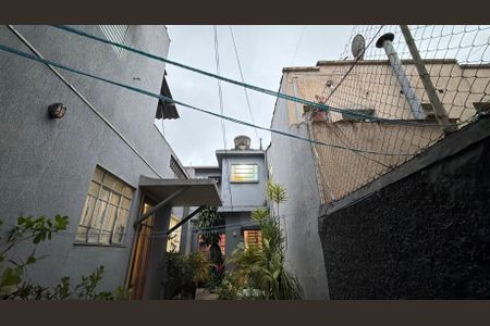 Casa à venda com 232m², 4 quartos e 2 vagas
