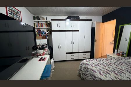 Casa à venda com 232m², 4 quartos e 2 vagas