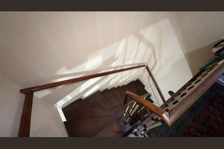 Casa à venda com 232m², 4 quartos e 2 vagas