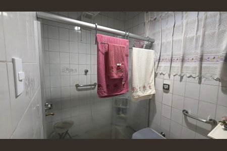 Casa à venda com 232m², 4 quartos e 2 vagas