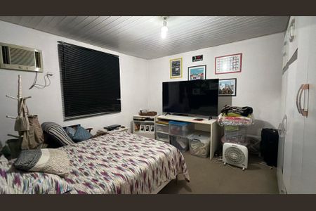 Casa à venda com 232m², 4 quartos e 2 vagas