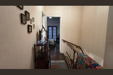 Casa à venda com 232m², 4 quartos e 2 vagas