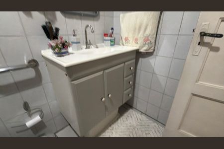 Casa à venda com 232m², 4 quartos e 2 vagas