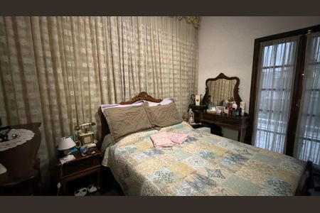Casa à venda com 232m², 4 quartos e 2 vagas