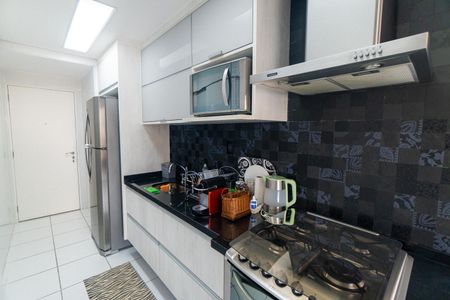 Apartamento à venda com 100m², 2 quartos e 2 vagasCozinha