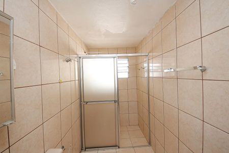 Banheiro de casa para alugar com 1 quarto, 50m² em Vila Califórnia, São Paulo