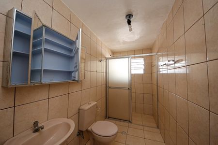 Banheiro de casa para alugar com 1 quarto, 50m² em Vila Califórnia, São Paulo