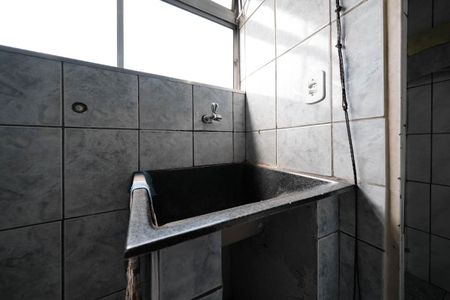 Apartamento para alugar com 67m², 2 quartos e 1 vagaÁrea de Serviço