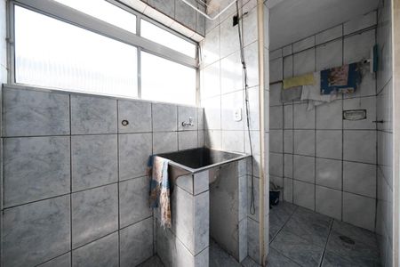 Apartamento para alugar com 67m², 2 quartos e 1 vagaÁrea de Serviço