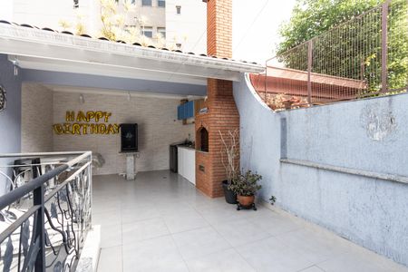 Casa à venda com 180m², 2 quartos e sem vaga Casa à venda com 180m², 2 quartos e sem vagaChurrasqueira