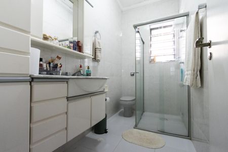 Casa à venda com 180m², 2 quartos e sem vaga Casa à venda com 180m², 2 quartos e sem vagaBanheiro Social