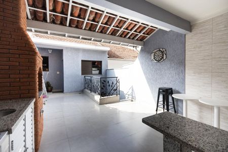 Casa à venda com 180m², 2 quartos e sem vaga Casa à venda com 180m², 2 quartos e sem vagaChurrasqueira