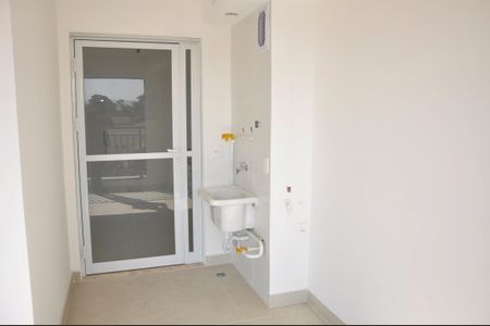 Apartamento à venda com 67m², 2 quartos e 1 vaga Área de Serviço