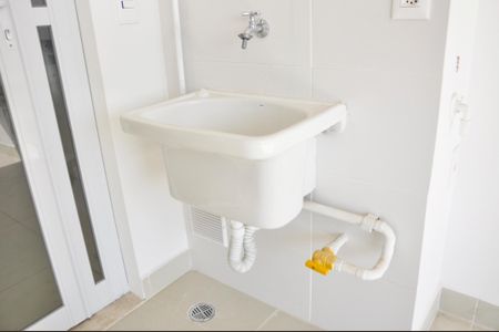 Apartamento à venda com 67m², 2 quartos e 1 vaga Área de Serviço