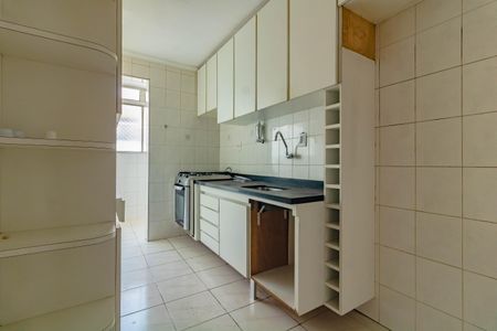 Apartamento à venda com 52m², 2 quartos e 1 vaga Apartamento à venda com 52m², 2 quartos e 1 vagaCozinha