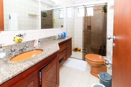 Apartamento à venda com 124m², 3 quartos e 2 vagasBanheiro Social