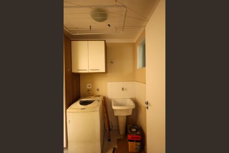 Casa de condomínio à venda com 120m², 3 quartos e 3 vagasÁrea de Serviço