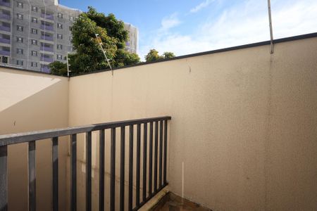 Casa de condomínio à venda com 120m², 3 quartos e 3 vagasvaranda do Quarto 3