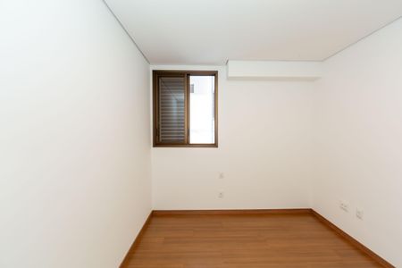 Apartamento para alugar com 250m², 4 quartos e 3 vagas Apartamento para alugar com 250m², 4 quartos e 3 vagasQuarto 1