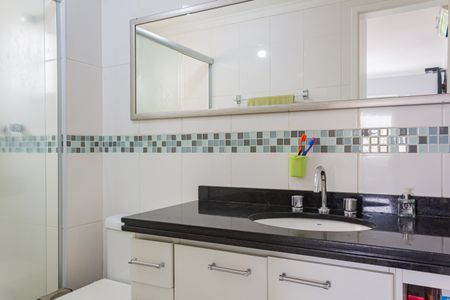 Apartamento para alugar com 148m², 4 quartos e 3 vagasBanheiro da Suíte 1