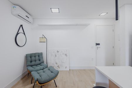 Sala de apartamento para alugar com 2 quartos, 79m² em Pinheiros, São Paulo