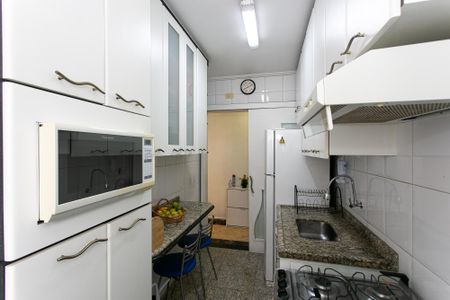 Apartamento à venda com 56m², 2 quartos e 1 vagaCozinha