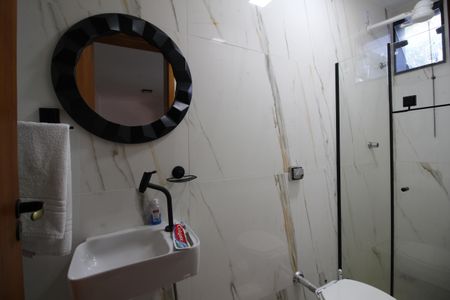 Casa de condomínio à venda com 150m², 3 quartos e 1 vagaBanheiro Social