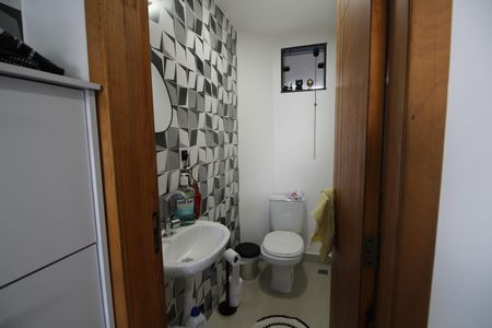 Casa de condomínio à venda com 150m², 3 quartos e 1 vagaLavabo