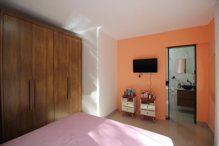 Casa de condomínio à venda com 150m², 3 quartos e 1 vagaSuíte