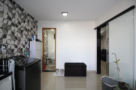 Casa de condomínio à venda com 150m², 3 quartos e 1 vagaÁrea de Serviço