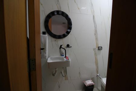 Casa de condomínio à venda com 150m², 3 quartos e 1 vagaBanheiro Social