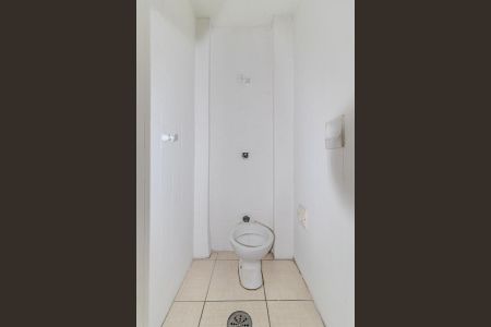 Apartamento à venda com 62m², 3 quartos e sem vaga Apartamento à venda com 62m², 3 quartos e sem vagaBanheiro de Serviço