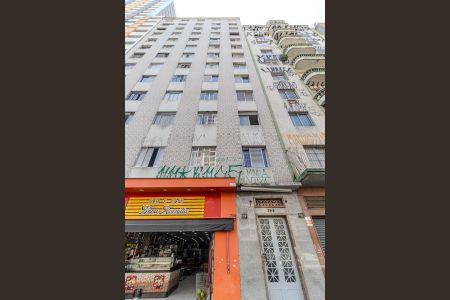 Apartamento à venda com 62m², 3 quartos e sem vaga Apartamento à venda com 62m², 3 quartos e sem vagaFachada