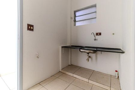 Apartamento à venda com 62m², 3 quartos e sem vaga Apartamento à venda com 62m², 3 quartos e sem vagaCozinha