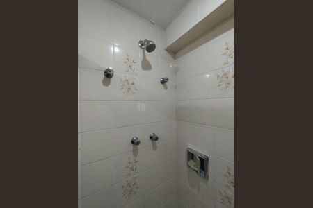 Apartamento à venda com 229m², 3 quartos e 3 vagasBanheiro  2