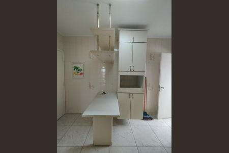 Apartamento à venda com 229m², 3 quartos e 3 vagasCozinha 