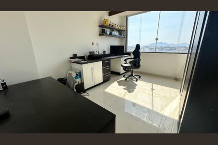 Apartamento à venda com 105m², 2 quartos e 1 vagaQuarto 